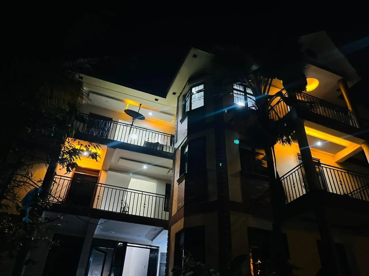 Lägenhet Amam Guest Homes Kampala